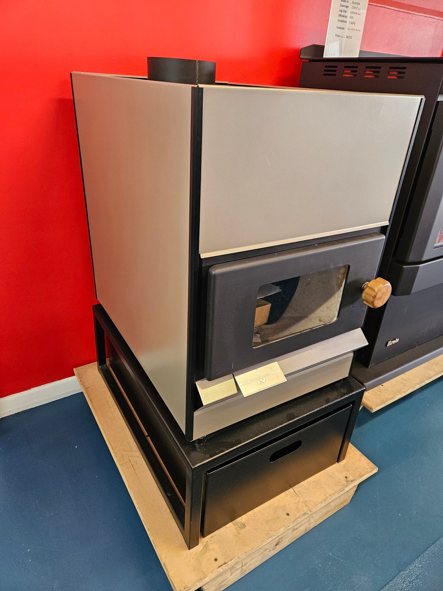 Pyro Classic WITH Wood Bin & Oven Kit